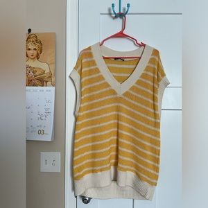 Zara V neck sweater vest striped yellow and cream size L
